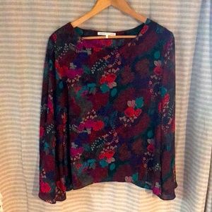 Bell sleeve blouse, gorgeous colors